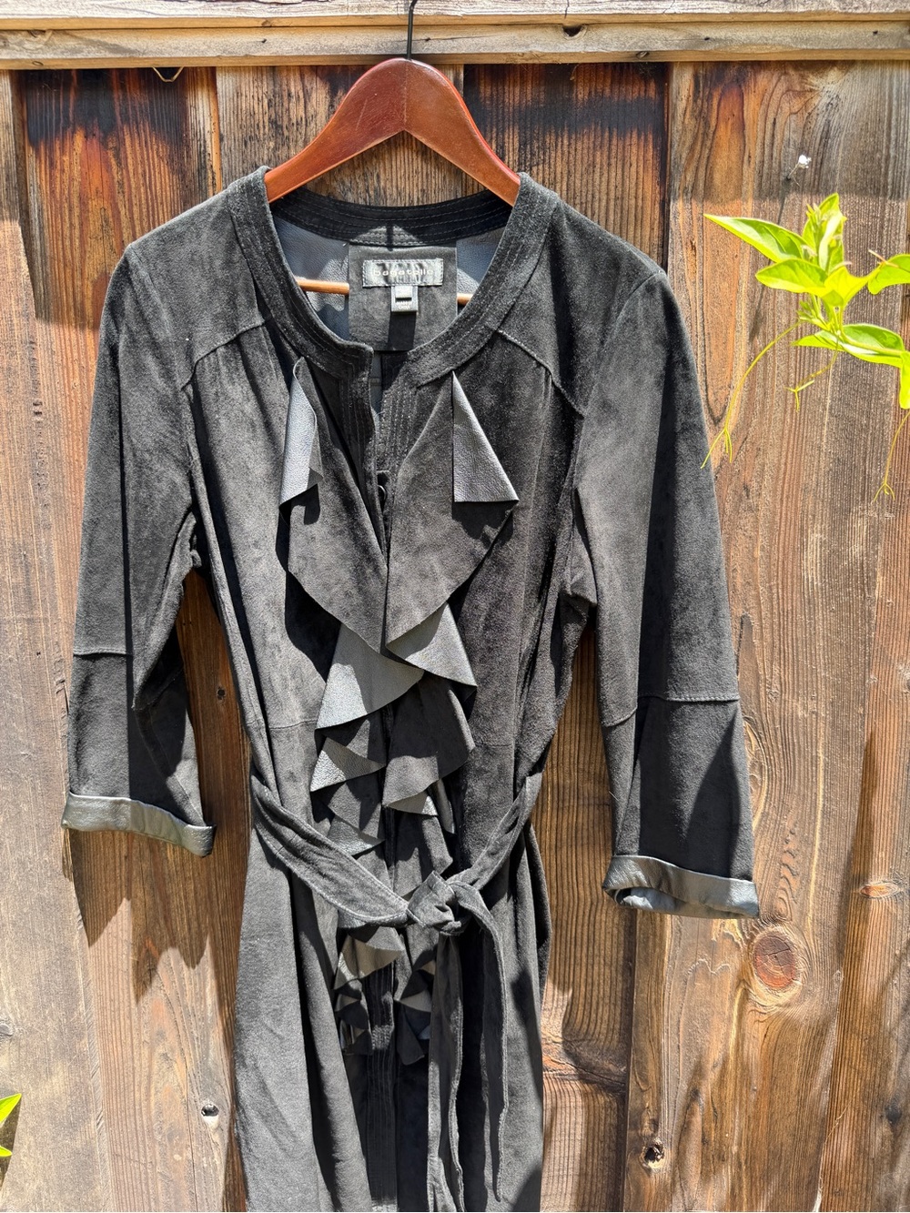 BAGATELLE black suede 3/4 sleeve ruffle front coat shirt dress SZ Large NWOT